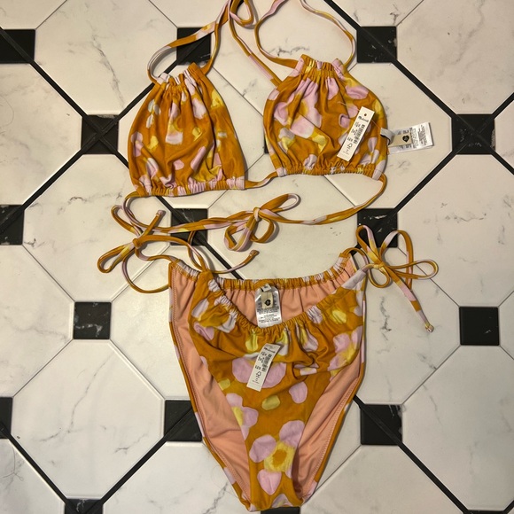 Madewell Ruched String Bikini Top AND Bottom in Watercolor Floral Size XXL - Picture 5 of 6